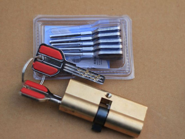 宁洱24小时上门开锁公司